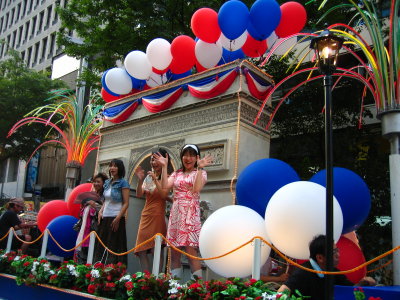 A taste of Paris in the parade