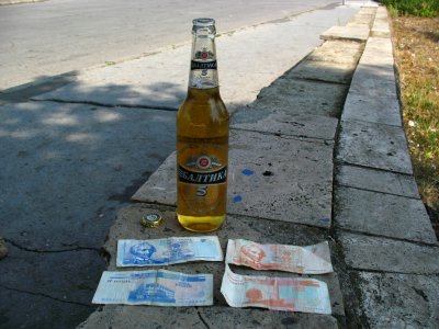 A bottle of Baltika 5 and some local funny money