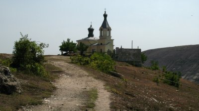 Path to the hilltop church