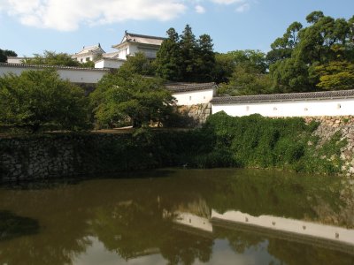 Inner moat and Ino-mon