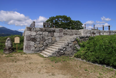 Tenshu-kaku (former donjon site)