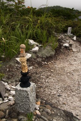 Pair of miniature jizō along Sai-no-kawara