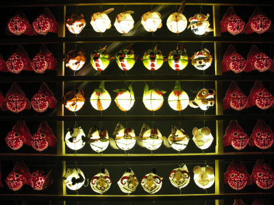 Display of mini Neputa lanterns
