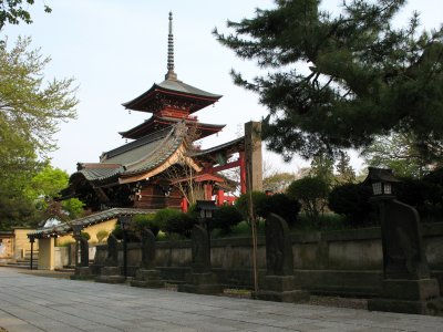 Approach to Saishō-in