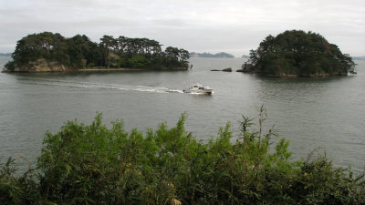 Two islands of Hikidoshi-jima