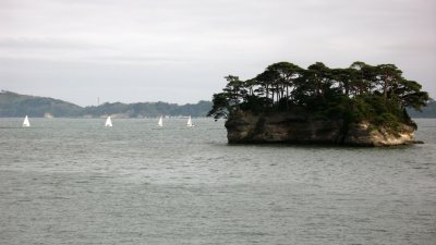 Sailboats out beyond Tokuura-jima