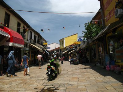 Entering the Čaršija bazaar