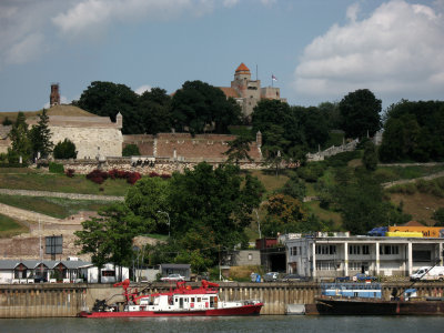 Closer view of the citadel and riverfront