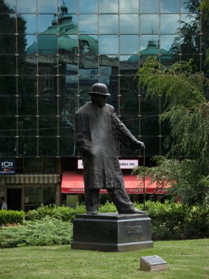 Statue of writer Branislav Nuić