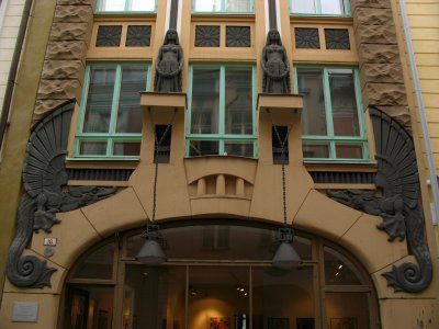 Art Nouveau building at Pikk 18