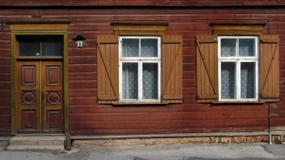 Facade of an old wooden house in Supilinn