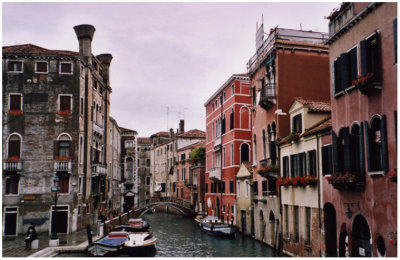 Does the sun ever shine in Venice?