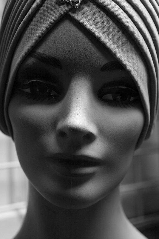 demure