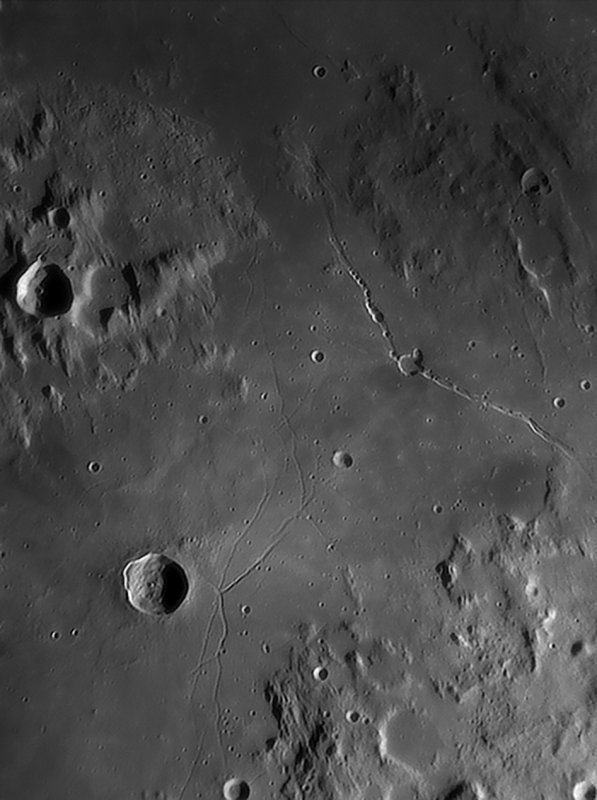 Hyginus - Triesnecker Resized 2x