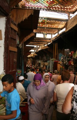 Exploring the Medina - Verkenning van de Medina