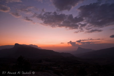 Jabal Misht ( A view from Jabal Shams)