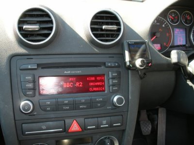 Audi A3 Parrot LS3200.JPG