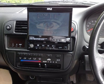 Honda Civic V-tech Cd Player upgrade.jpg