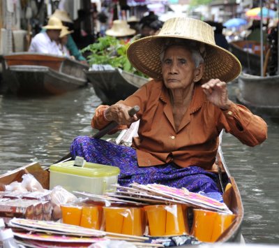 Female Boat Merchant _DSC4450.jpg