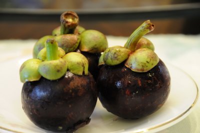 Three Mangosteens or Mungkuts _DSC4365.jpg