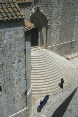 concentric church steps