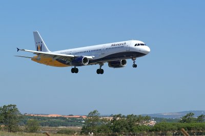 Monarch Airlines @ Faro International Airport - G-OZBL