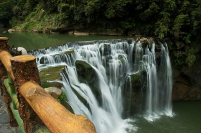 Shih-Feng Waterfall