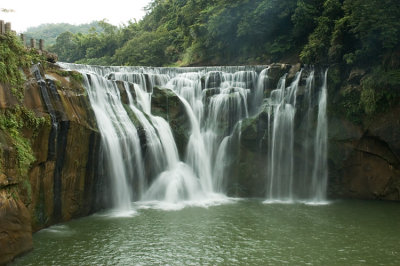 Shih-Feng Waterfall area