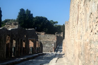 pompeii090618.jpg