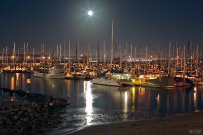 Full Moon above Fisherman's Wharf
