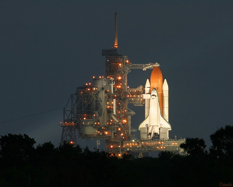 STS-114 at Dawn on 39B
