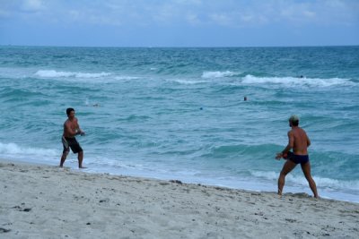 Game, Miami beach
