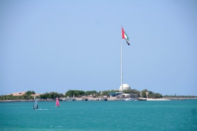 Abu Dhabi 070608-1218 .jpg