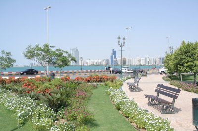 Abu Dhabi 070608-1238 .jpg