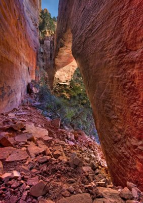 _MG_9312  Inside Fay Canyon Arch