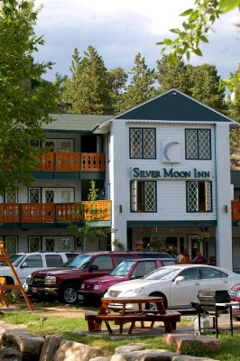 Silver Moon Inn - Estes Park, CO