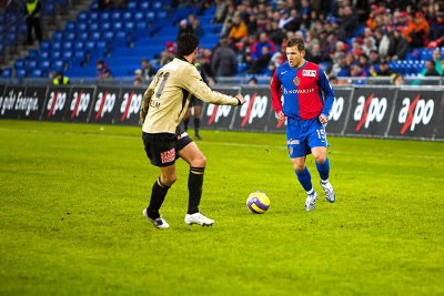 FCB Nr 15 Franz Burgmeier, FCL Nr 21 Michael Diethelm