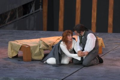 Jean Valjean (Sergio-Maurice Vaglio) Fantine (Petra Madita Kbitz)