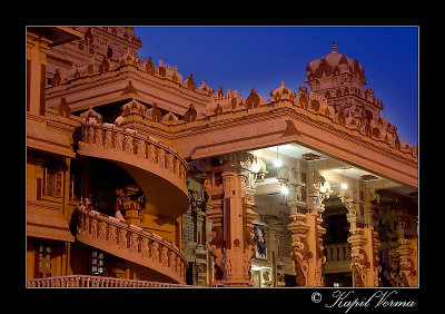 Chattarpur Temple 3