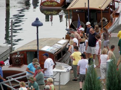She drew a crowd at the 2007 Boat Show.