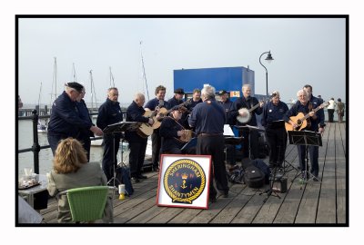 Sheringham Shantymen at Harwich 2006 xx27.jpg