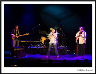 IMG_8200_1-r.jpg