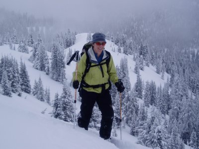 Barb skiing up track