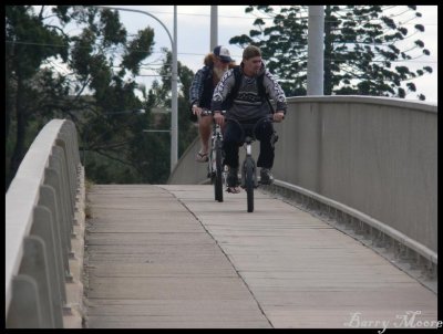 Tweed Heads Sth Bridge and Cyclists
