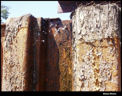 Close up of the rusty weir