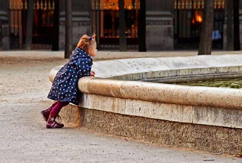 Enjoying the fountain