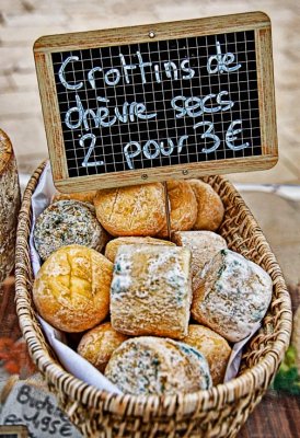 Fromage at the Beaune market