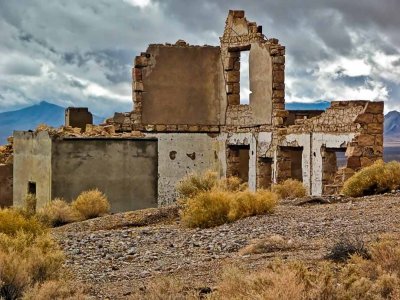 Rhyolite building