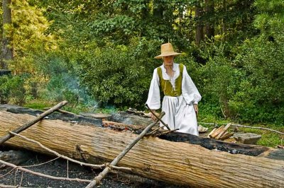 Making a log canoe in Jamestown