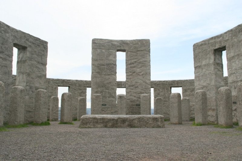 Stonehenge center alter